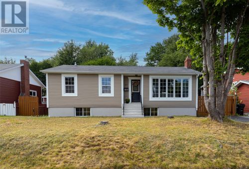143 Logy Bay Rd, Saint Johns, NL, A1A1J7 | Card Image