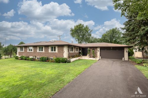6N654 Harvey Rd, Medinah, IL, 60157-9774 | Card Image