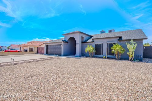 9054 N 84th Ln, Peoria, AZ, 85345-7169 | Card Image