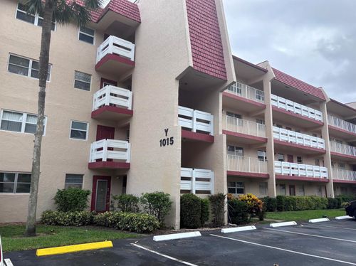205-1015 Country Club Drive, Margate, FL, 33063 | Card Image