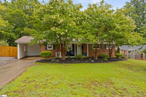 11 Ardmore Dr, Taylors, SC, 29687-3605 | Card Image