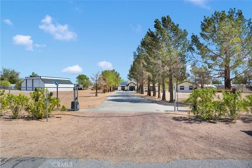 37077 Coyote Lake Rd, Newberry Springs, CA, 92365 | Card Image