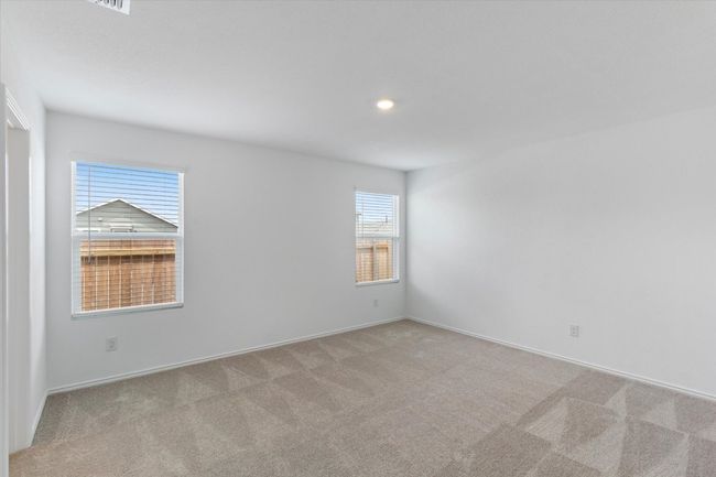 252 Sambre St, House other with 3 bedrooms, 2 bathrooms and 2 parking in Kyle TX | Image 6