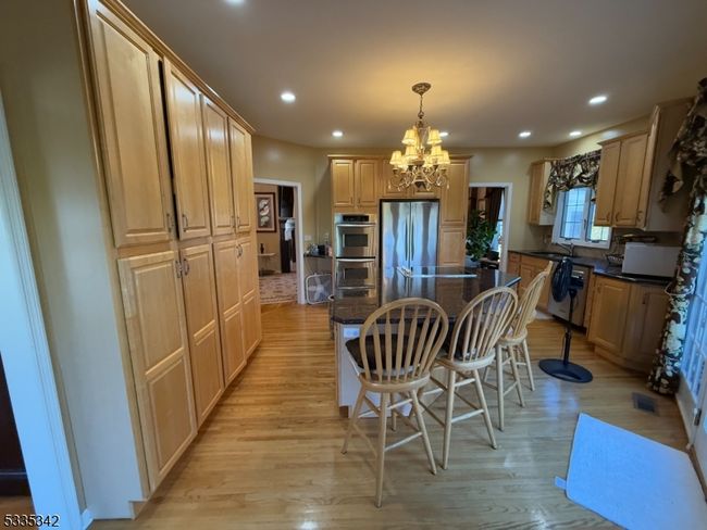 4 Sevell Cir, Townhouse with 3 bedrooms, 2 bathrooms and null parking in Clark NJ | Image 6