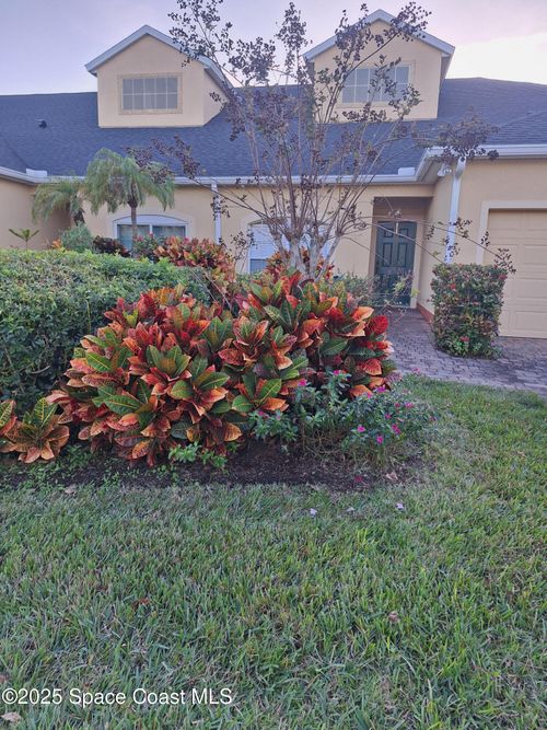 2860 Camberly Cir, Melbourne, FL, 32940-6633 | Card Image