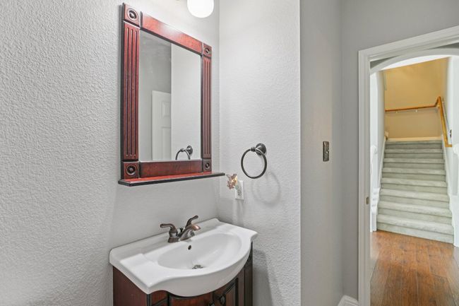 Half Bathroom | Image 14