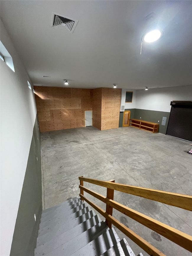 North Shop | Image 37