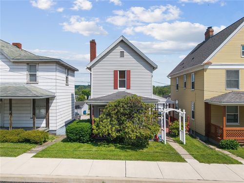212 S 4th St, Youngwood, PA, 15697-1206 | Card Image