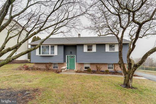 906 Berks St, BIRDSBORO, PA, 19508-2625 | Card Image