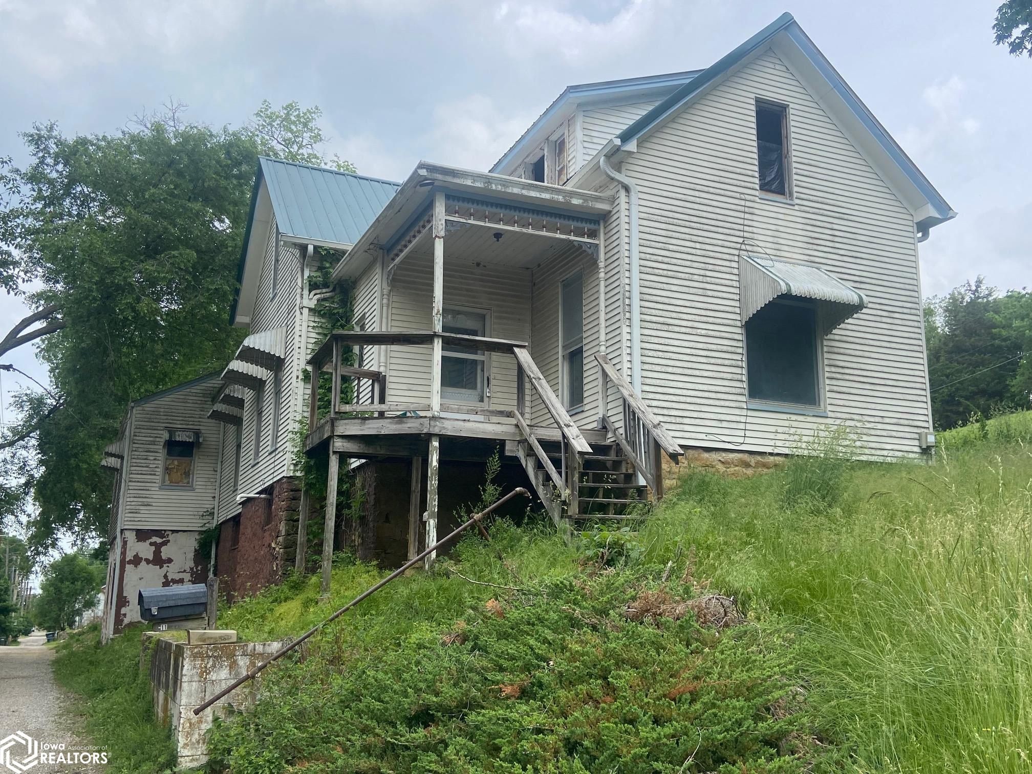 7th St, Fort Madison, IA 52627