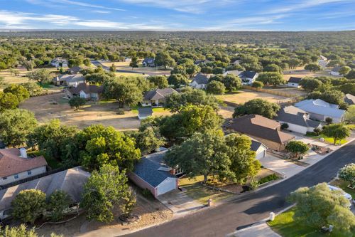 307 Fox Crossing, Burnet, TX, 78611 | Card Image