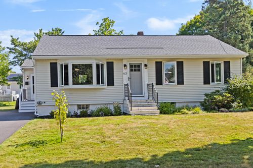 63 Hennessy Dr, Portland, ME, 04103-2011 | Card Image