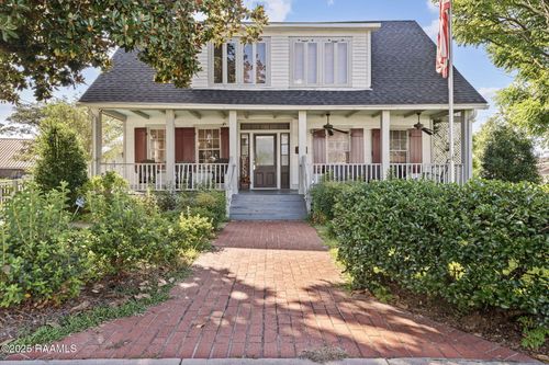 210 N Washington St, Abbeville, LA, 70510-4614 | Card Image