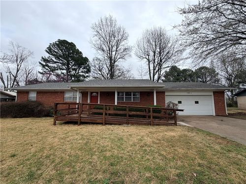 115 S Country Club Rd, Siloam Springs, AR, 72761-2931 | Card Image