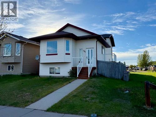 194 Pinnacle Drive, Grande Prairie, AB, T8W2Z3 | Card Image