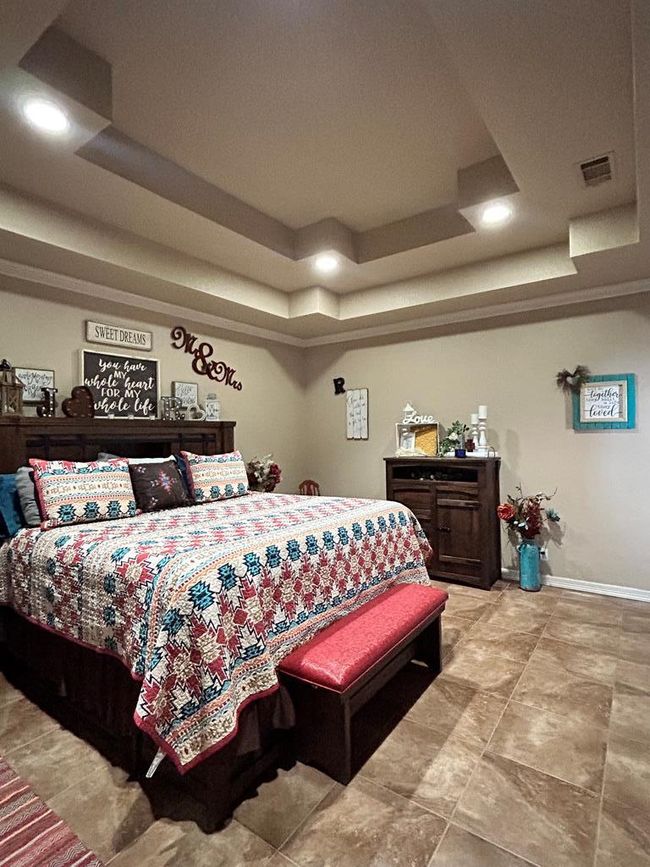 390 Hackberry Dr, House other with 5 bedrooms, 5 bathrooms and 3 parking in Andrews TX | Image 45