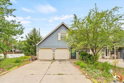 1452 Brighton Circle, Townhouse with 3 bedrooms, 2 bathrooms and null parking in Lawrence KS | Image 2