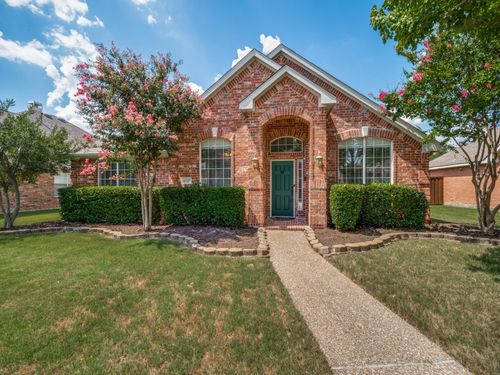 4557 Oak Shores Dr, Plano, TX, 75024-7352 | Card Image