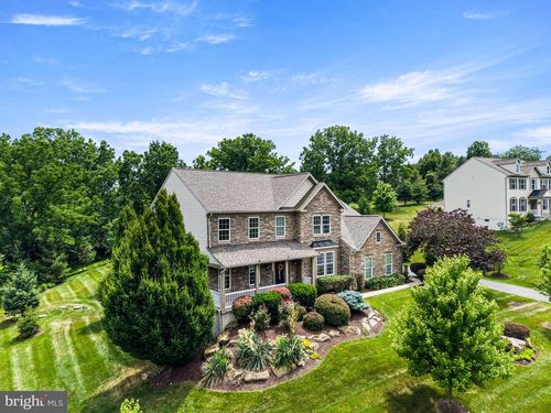 45 Butterworth Ct, Downingtown, PA, 19335-1392 | Card Image