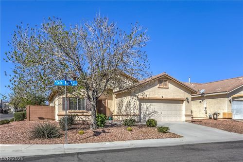4705 Cedar Ranch Ct, North Las Vegas, NV, 89031-2573 | Card Image