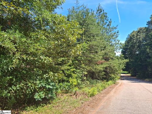 302 Walnut Drive, Pickens, SC, 29671 | Card Image