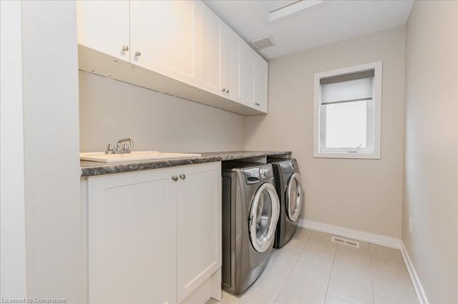 262 Dolman St, House other with 4 bedrooms, 3 bathrooms and 4 parking in Breslau ON | Image 31