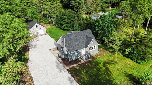 381 Wading River Rd, Manorville, NY, 11949-3445 | Card Image