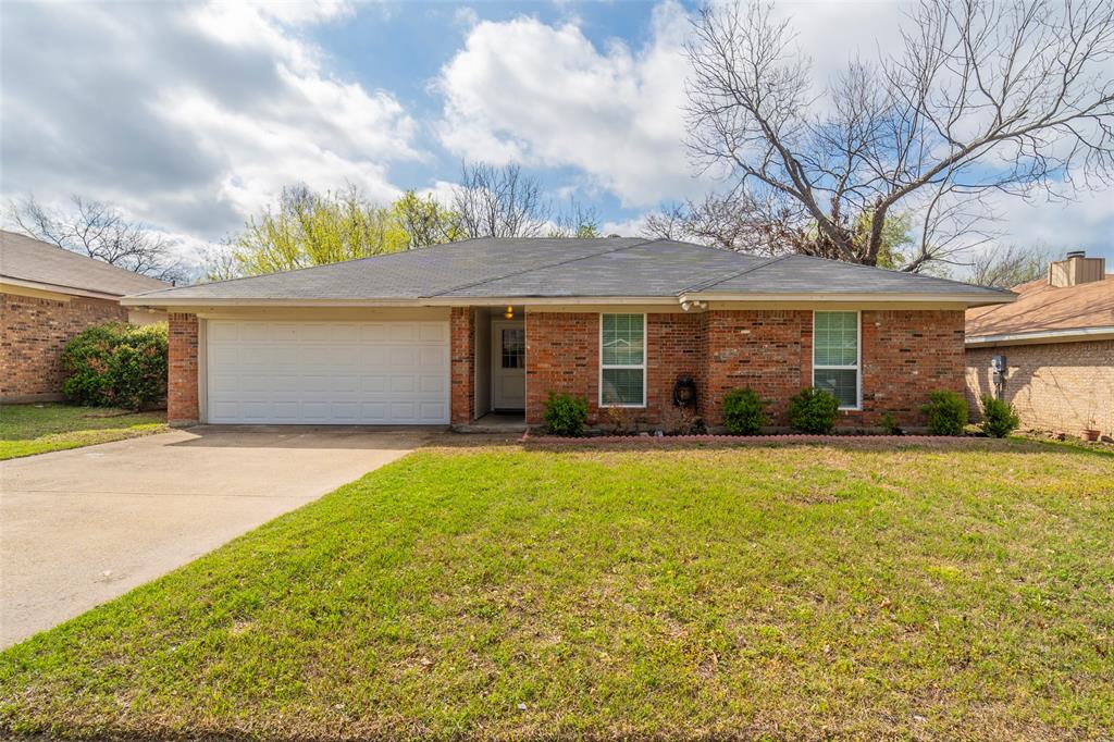 13224 Lexington Lane, For Sale in Balch Springs Zoocasa