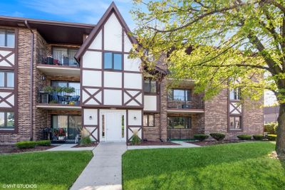 14D - 10504 Ridge Cove Drive, Condo with 2 bedrooms, 2 bathrooms and 2 parking in Chicago Ridge IL | Image 1