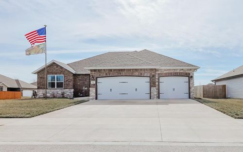 2822 E Bradford St, Republic, MO, 65738-9143 | Card Image