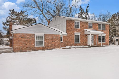 4819 Thorntree Dr, West Bloomfield, MI, 48322-1523 | Card Image