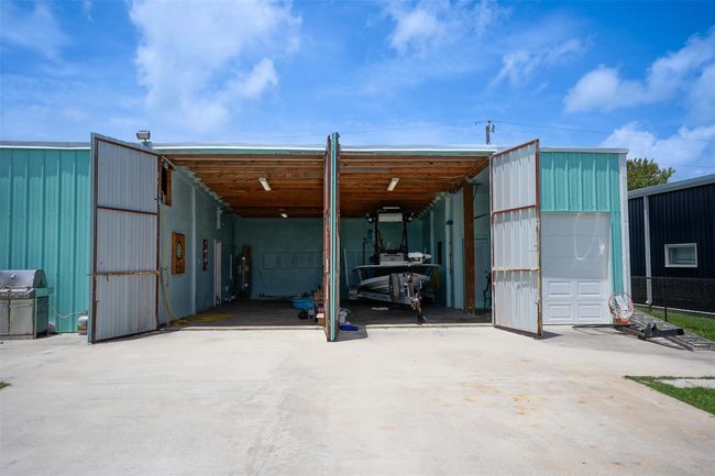 89 Carrie St, House other with 3 bedrooms, 1 bathrooms and null parking in Port O Connor TX | Image 14