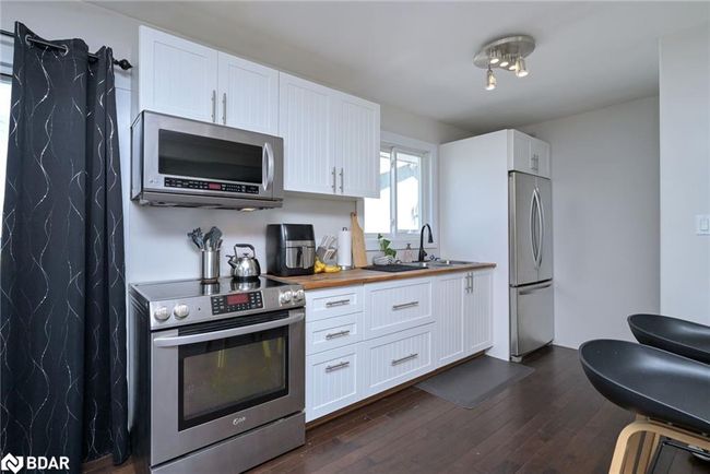 5653 Highway 12, House other with 2 bedrooms, 1 bathrooms and 9 parking in Ramara ON | Image 9