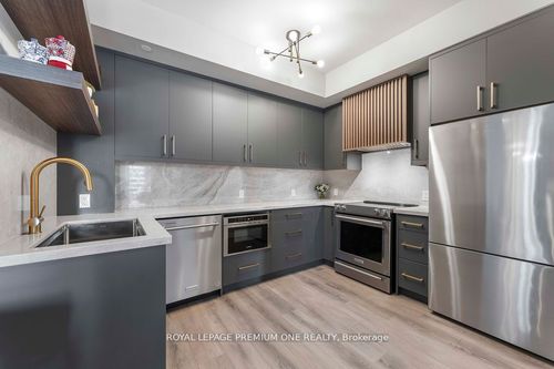 511-9000 Jane St, Concord, ON, L4K0M6 | Card Image