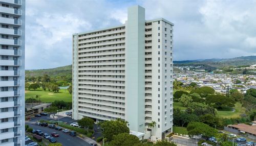 apt-1907-1160 Ala Napunani St, Honolulu, HI, 96818-1611 | Card Image