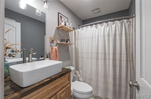 2501 Highway Af, Sullivan, MO, 63080-1168 | Card Image