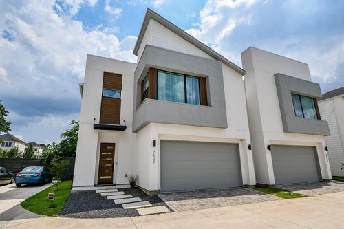 7603 Jacquelyn Gardens Ln, Houston, TX, 77055-2152 | Card Image