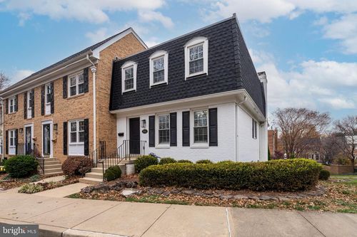 7414 Hallcrest Dr, MCLEAN, VA, 22102-2912 | Card Image