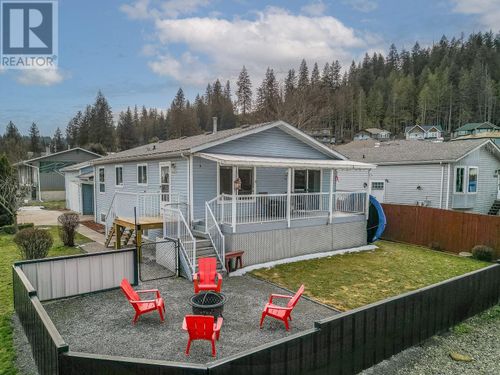 4690 72nd Ave Ne, Canoe, BC, V0E1Y6 | Card Image