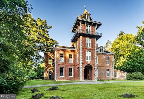 108 Gatehouse Dr, KENNETT SQUARE, PA, 19348-1659 | Card Image