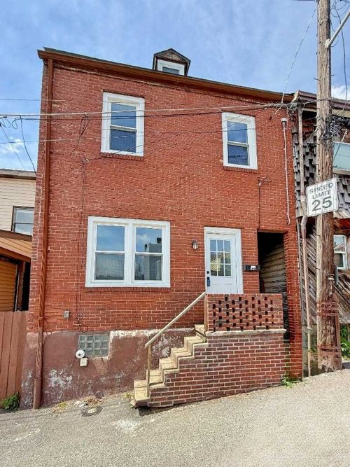 437 Sapphire Way, Bloomfield, PA, 15224-1914 | Card Image