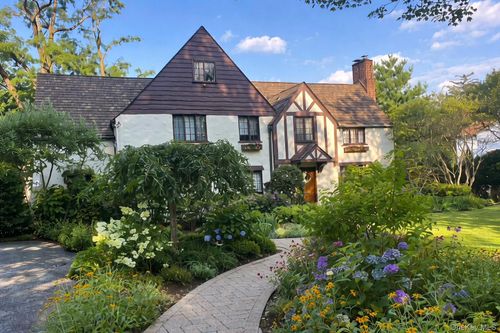 23 Forbes Blvd, Eastchester, NY, 10709-1533 | Card Image