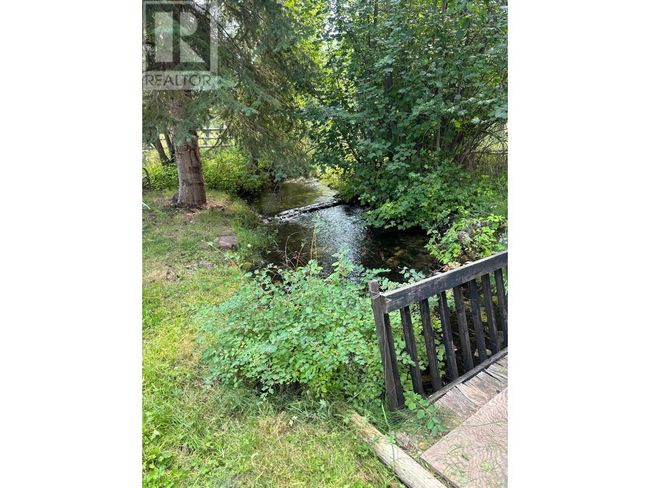 2690 Peasley Rd, House other with 5 bedrooms, 2 bathrooms and 2 parking in Jaffray BC | Image 30