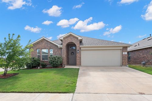 8901 Zubia Ln, Fort Worth, TX, 76131-3417 | Card Image