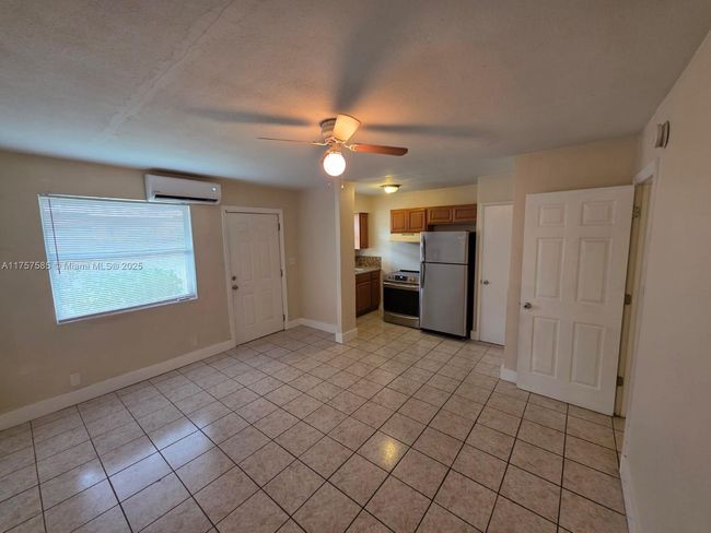 APT-3 - 1816 Sw 11 Th Ct, Condo with 1 bedrooms, 1 bathrooms and null parking in Fort Lauderdale FL | Image 4
