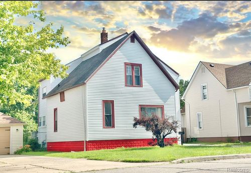 532 Chestnut St, Wyandotte, MI, 48192-5018 | Card Image