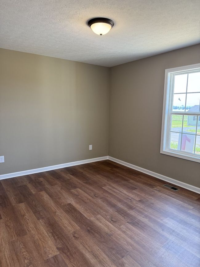 31 Hesselly Rd, House other with 3 bedrooms, 2 bathrooms and 2 parking in Decherd TN | Image 5