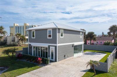 144 Frazar Road, House other with 2 bedrooms, 2 bathrooms and null parking in DAYTONA BEACH FL | Image 2