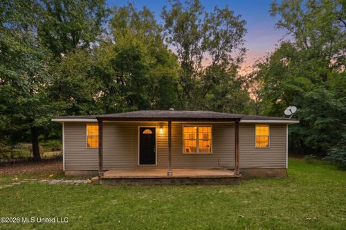 14881 Bell Rd, Byhalia, MS, 38611-9323 | Card Image
