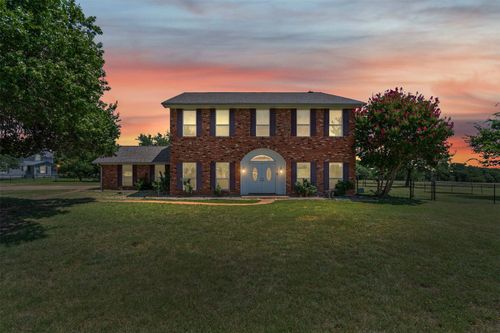 105 Country Green Ct, Weatherford, TX, 76087-9015 | Card Image